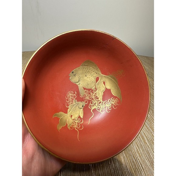 Two VTG/Antique Asian Lacquer Ware Bowls - Goldfish & Grapes Design in Gold - Picture 7 of 7